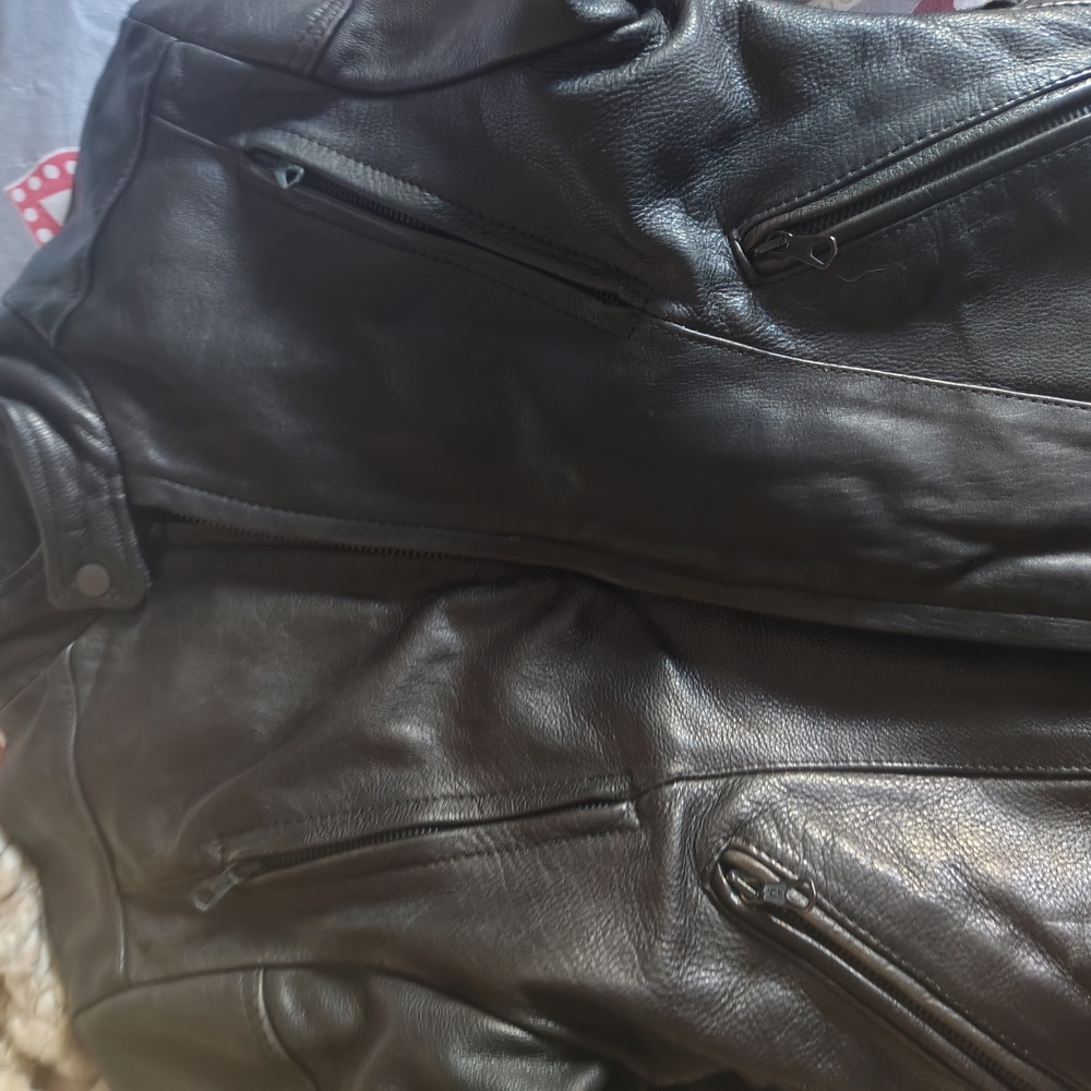 Women's Medium  Black Leather Jacket